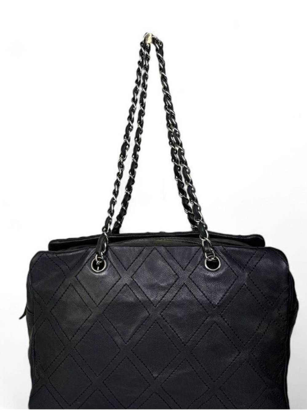 CHANEL Vintage 2007 Black Lambskin Leather CC Logo Medium Shoulder Bag - Picture 5 of 15